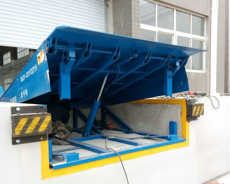 Fixed Hydraulic Dock Leveler